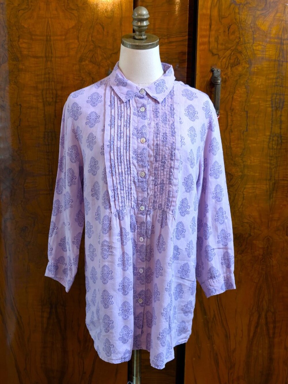 J Jill 100% Linen Tunic Blouse M Purple Pleated Medallion Print Button Up Boho